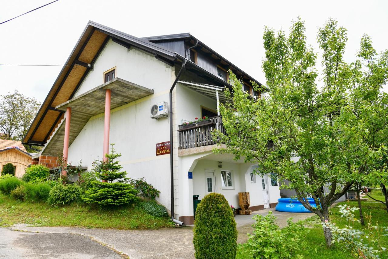 Apartman Leona Rakovica Buitenkant foto