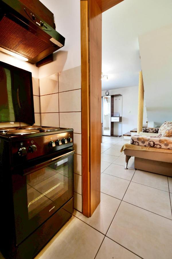 Apartman Leona Rakovica Buitenkant foto
