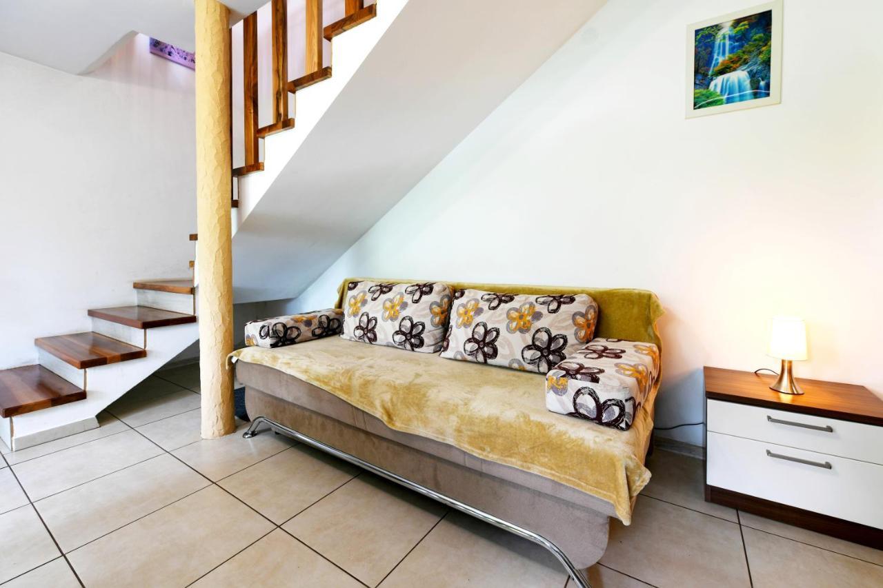 Apartman Leona Rakovica Buitenkant foto
